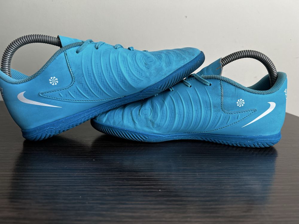 Кросівки Nike Phantom GX 2 Club FJ2568-400 Розмір 40 на 25 см