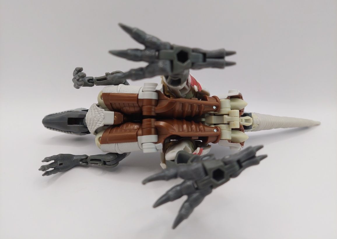 Transformers Kingdom Voyager Class Maximal Grimlock