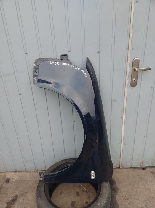 Błotnik prawy Audi A4 B6 LY5K
