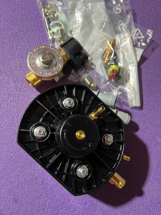 Газовый редуктор KME Gold 340 л.с. вход D8 с ЭМК гбо газ на авто