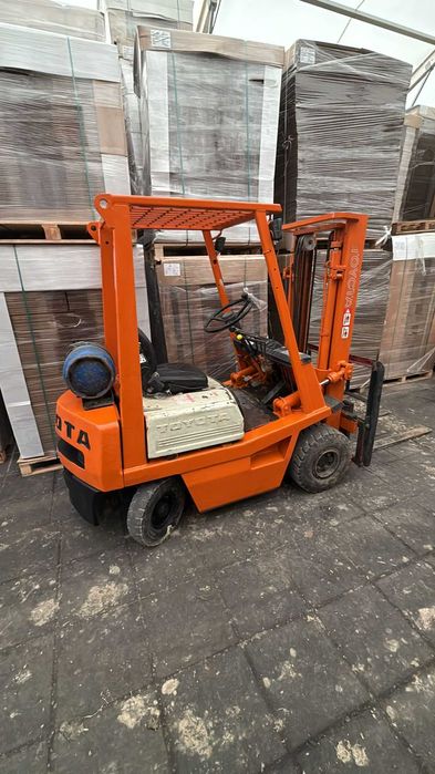 Wózek widłowy TOYOTA 42-4FG15  bardzo dobry GAZ