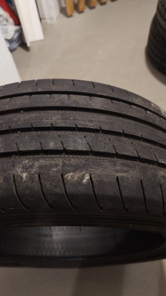 Opona Goodyear Eagle F1  235/45/18