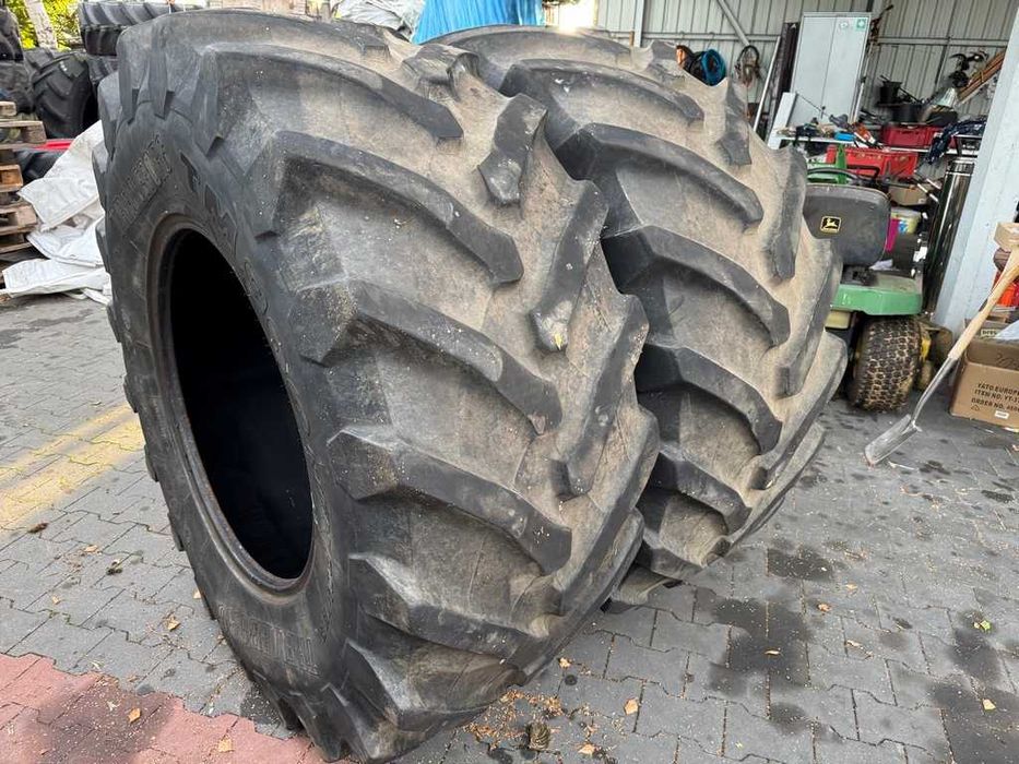 opony rolnicze TRELLEBORG TM900 2szt 600/70R30 Fendt JCB Fastrac
