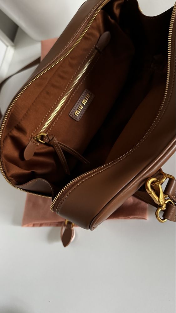 Miu Miu Medium skora naturalna brąz