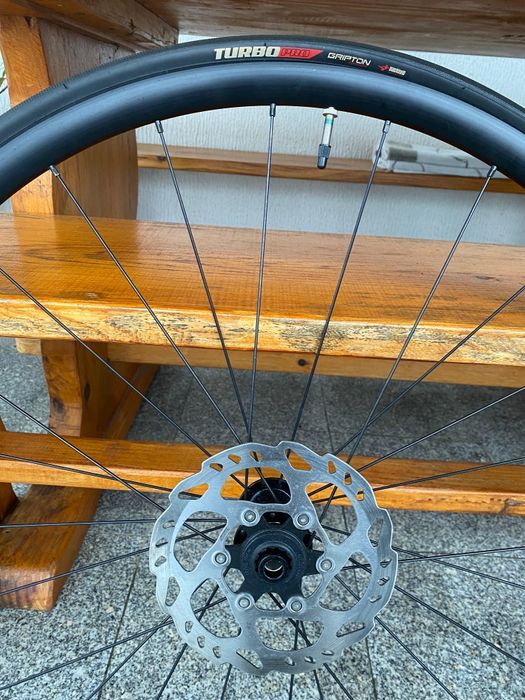 Rodas DT Swiss R470db