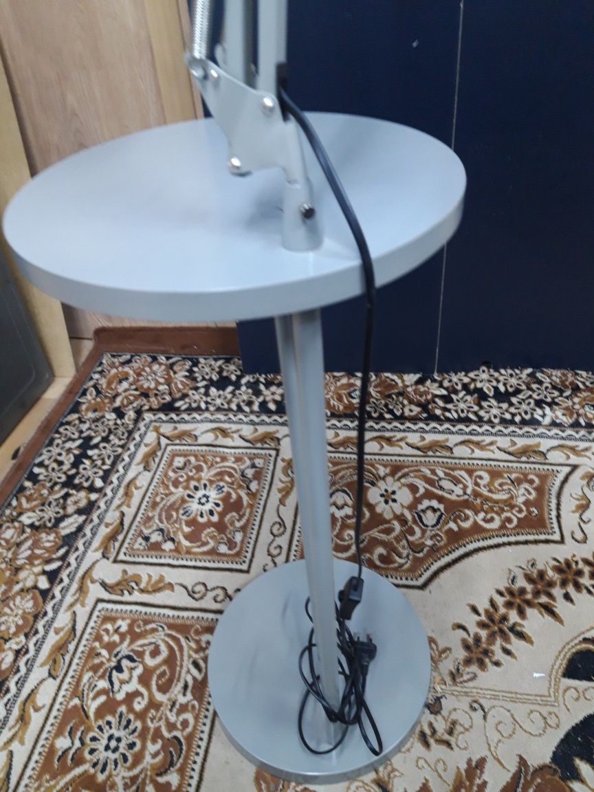 Lampa ze stolikiem VOX Grulla podłogowa, nowa