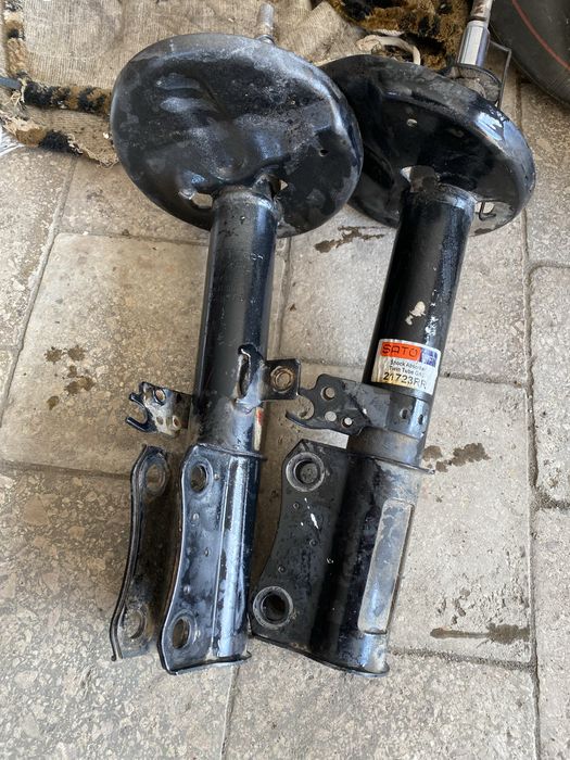 Задние стойки камри 30 б/у