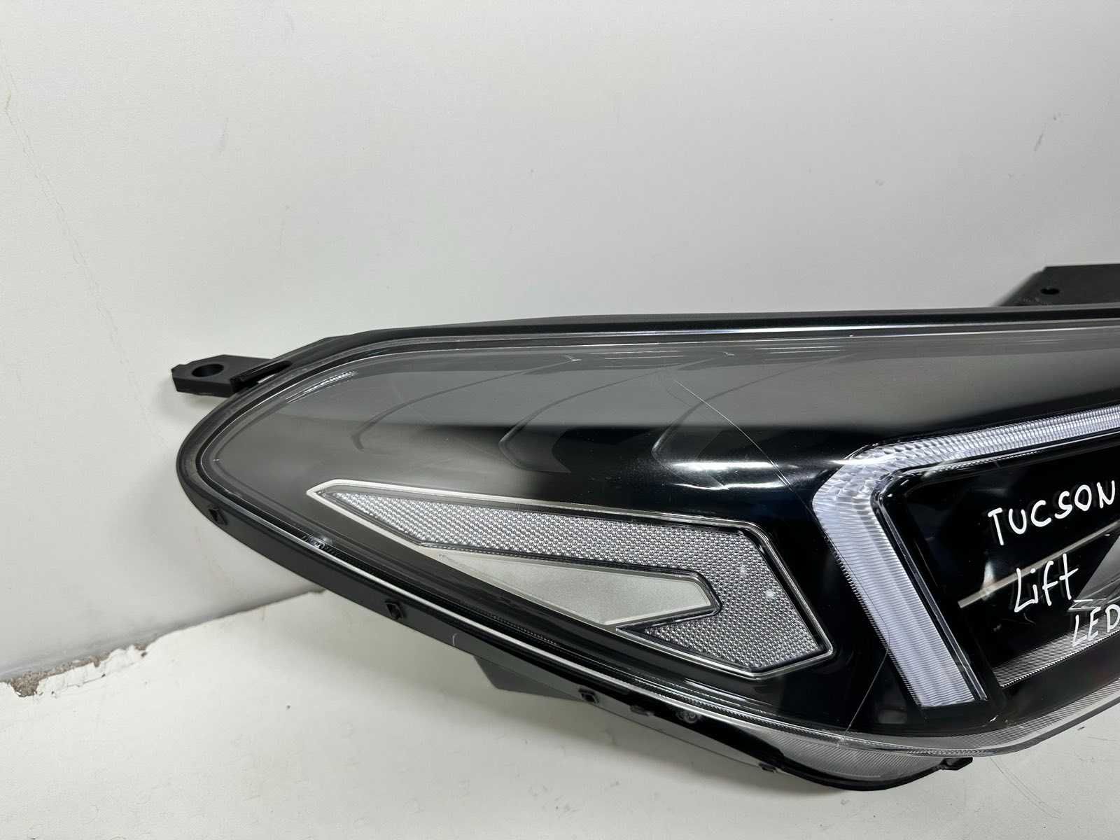 Hyundai Tucson III 2018+ LIFT lampa prawy przód przednia  D792111A20