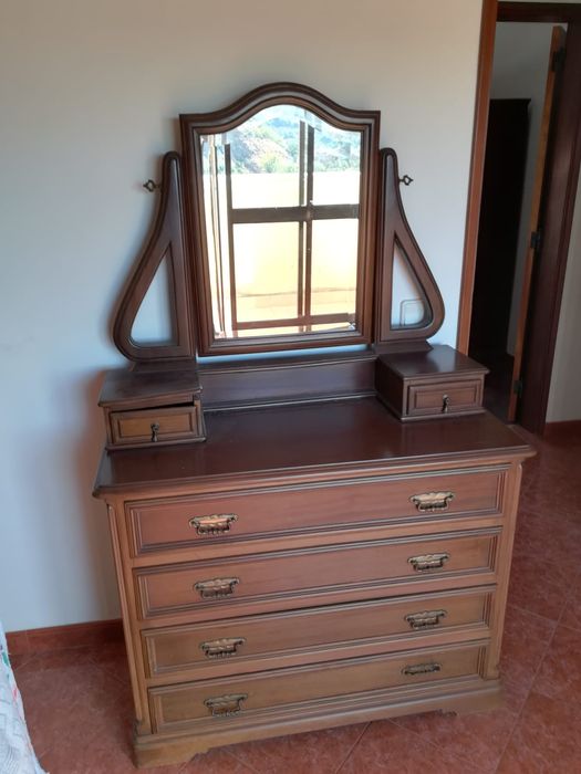 Cómoda + Espelho