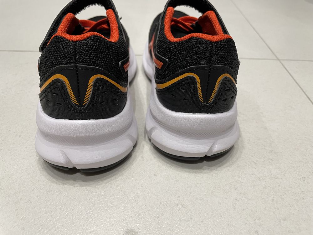 Кросівки Asics, p. 28,5