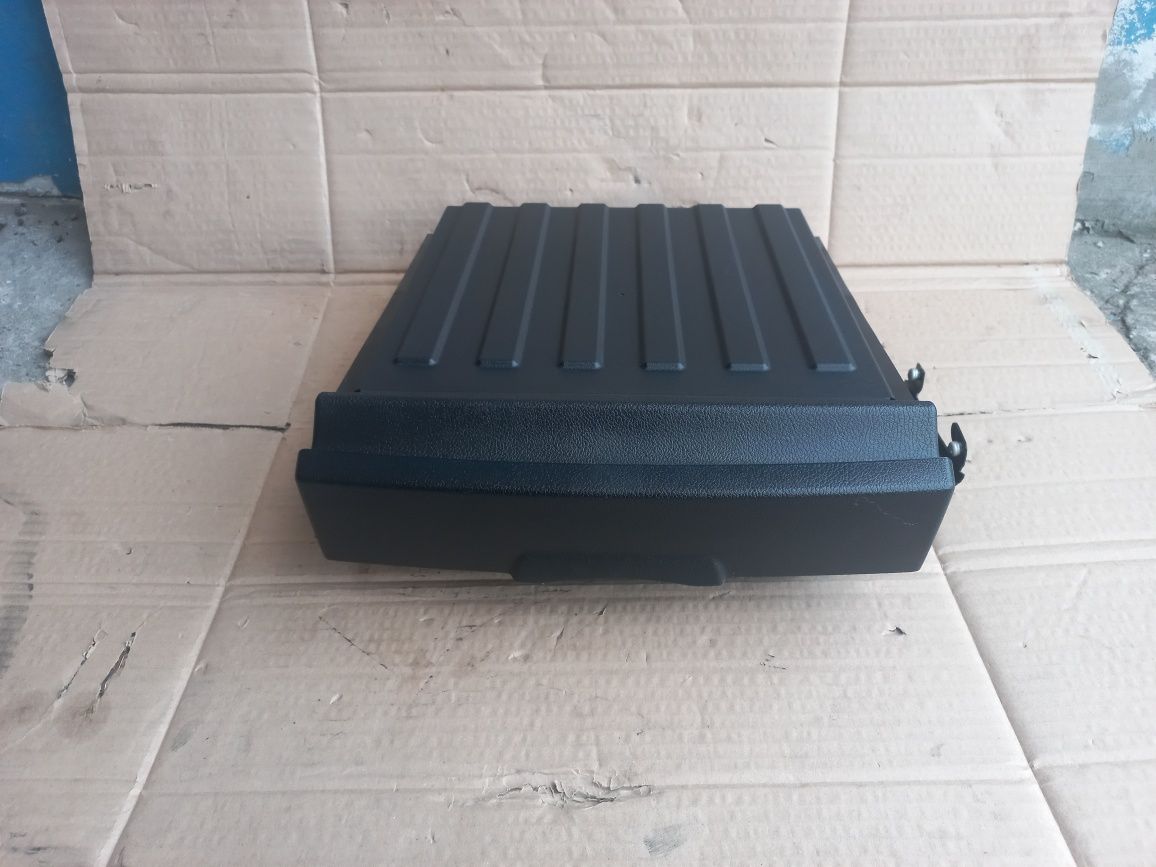 Schowek pod fotel przedni ford s-max galaxy
