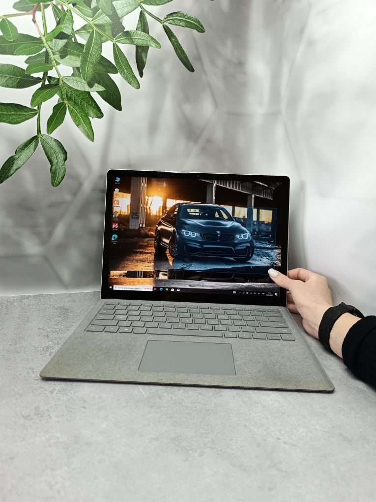 Ноутбук Microsoft Surface Laptop/i7-7660U/16GB/512/13.5"/2K/Гарантія