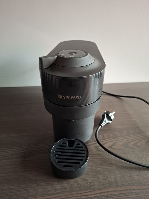 Máquina de Café Nespresso Vertuo Pop - Nova, com manuais e sem uso