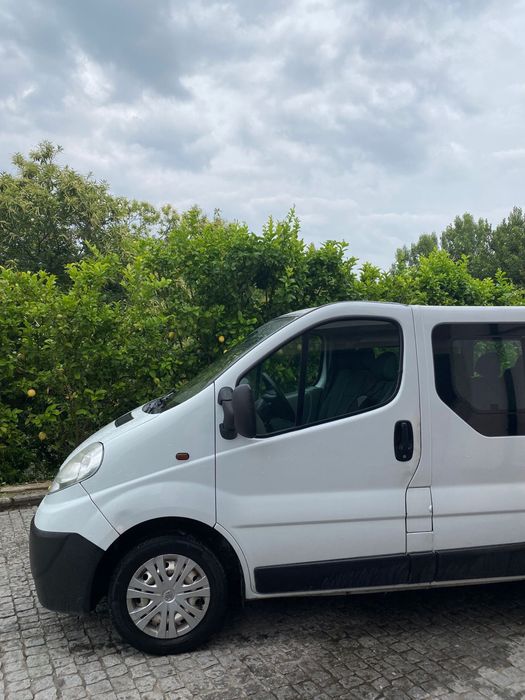 Opel Vivaro 2.0CDTI Bom estado