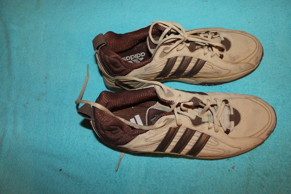 Buty Adidas - rozmiar wkładki 28