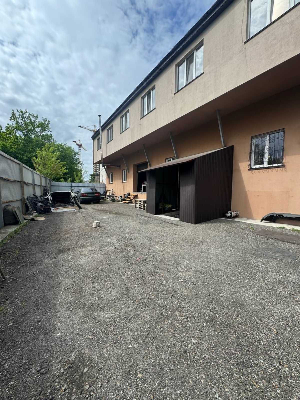 Оренда складського приміщення  200м2 Новосілки 22000