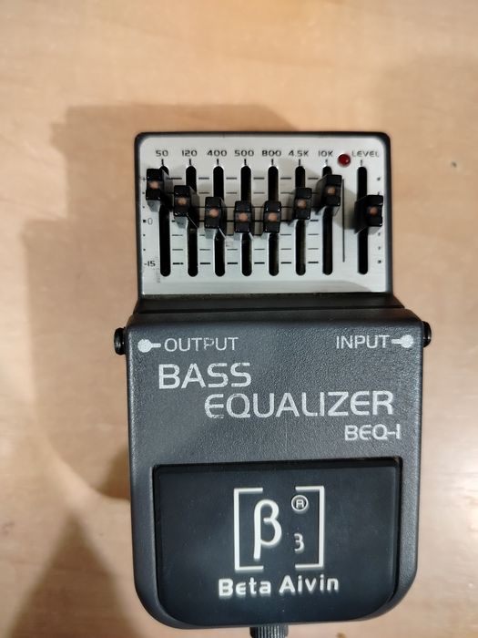 Еквалайзер для бас гітари