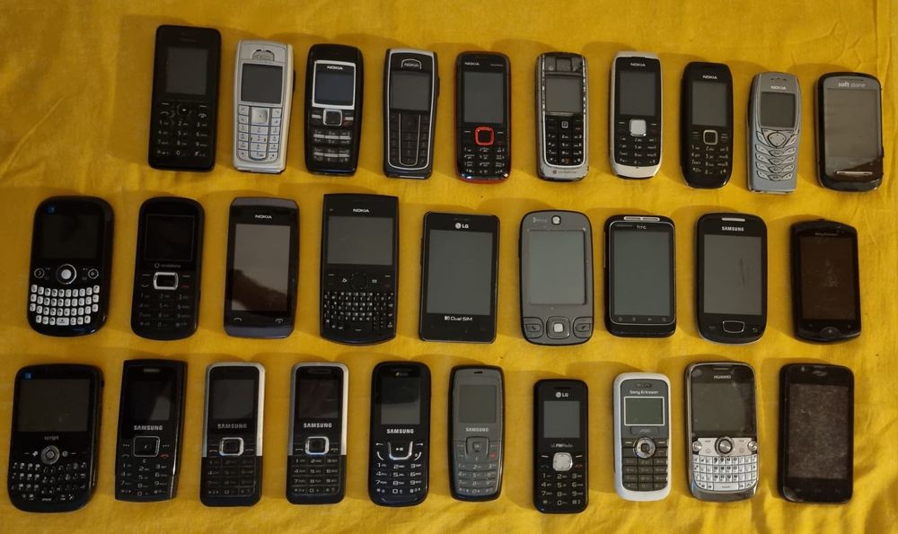 Telémoveis Antigos usados alguns a trabalhar outros para peças cada