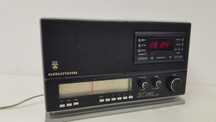 Radio Vintage GRUNDIG RF 1100 Zegar