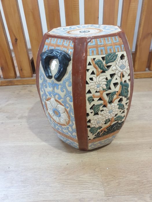 Pufa orientalna ceramiczna