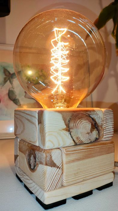 Lampa drewniana ręcznie robiona Boho