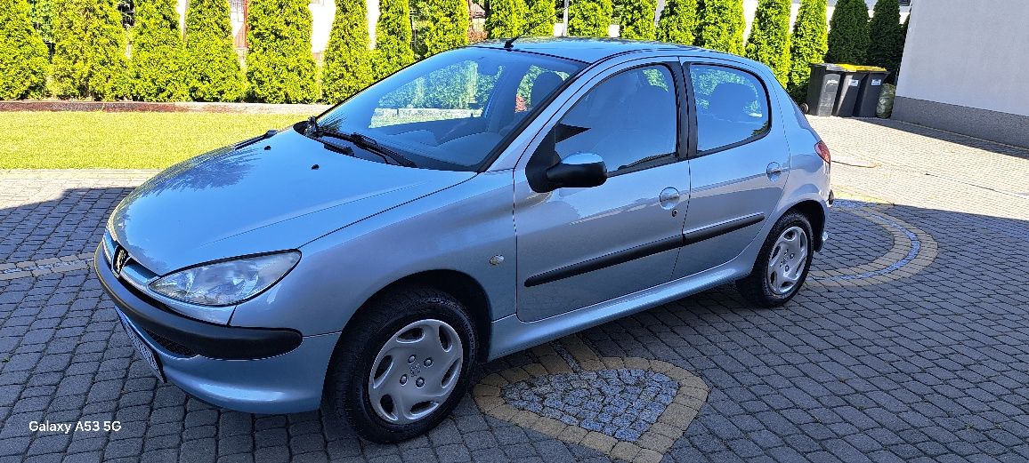 Peugeot 206 1.4 B 2004 r klima sprawna  nowe opony dwa lata w PL