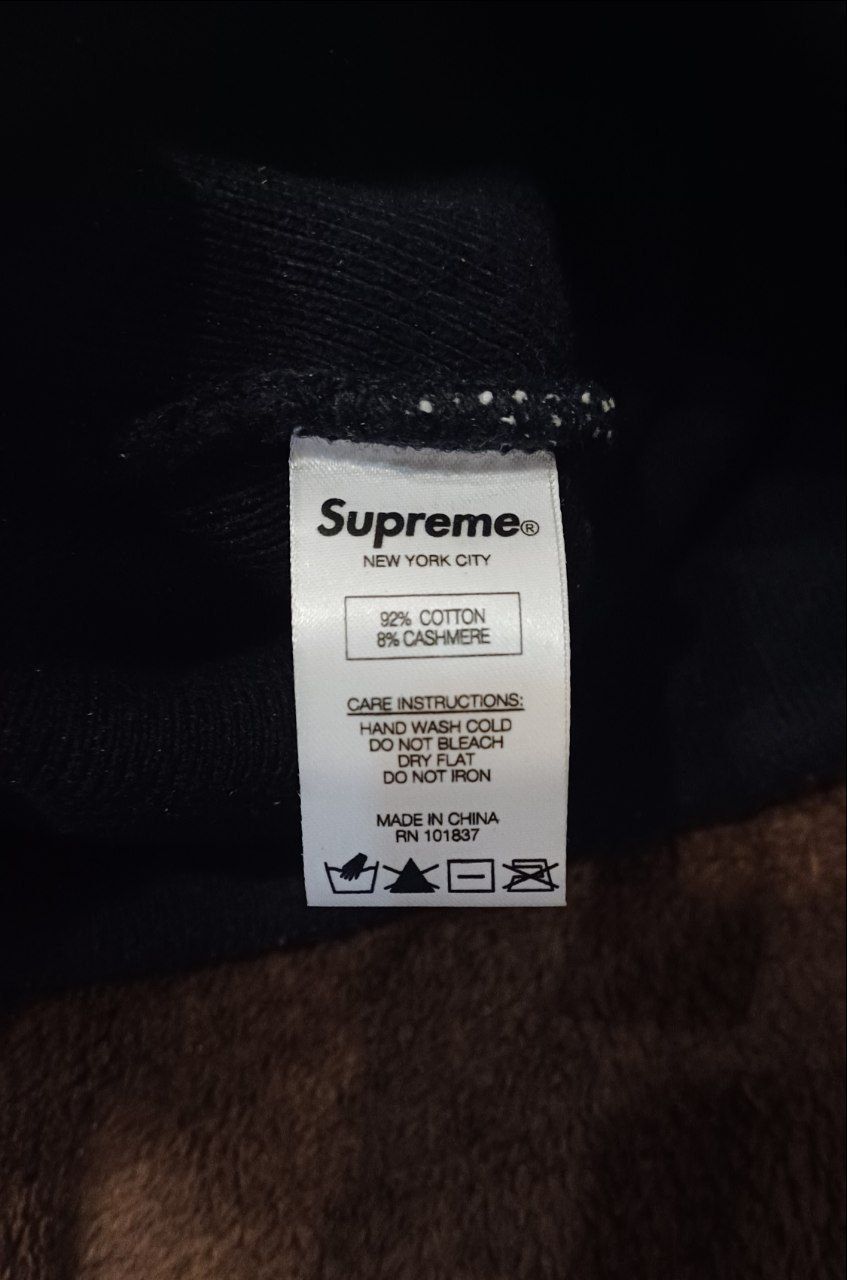 Фірмова шапка Supreme big logo beanie
  шапка supreme big logo beanie,