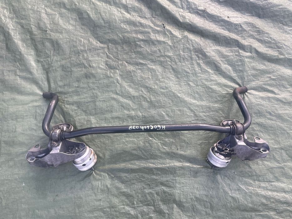 AUDI A4 B6 B7 drążek stabilizatora przód łapa silnika poduszka