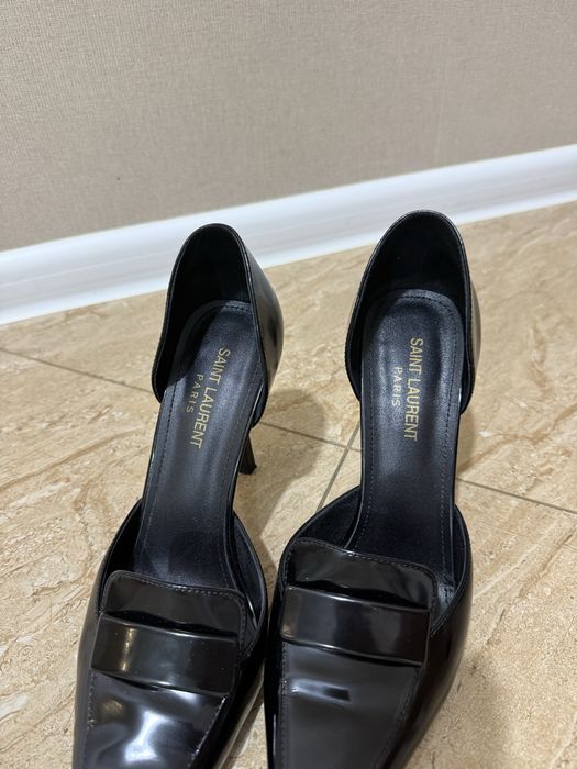 Женские туфли Saint Laurent