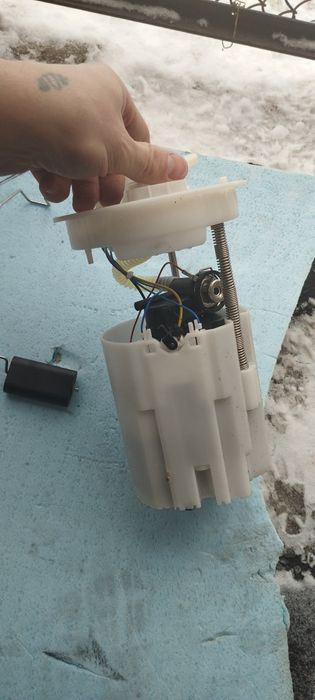 Насос топливный в сборе Ford Focus III