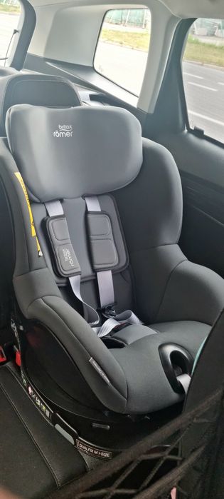 Автокресло Britax-Romer Dualfix з 3 міс. до 4 років