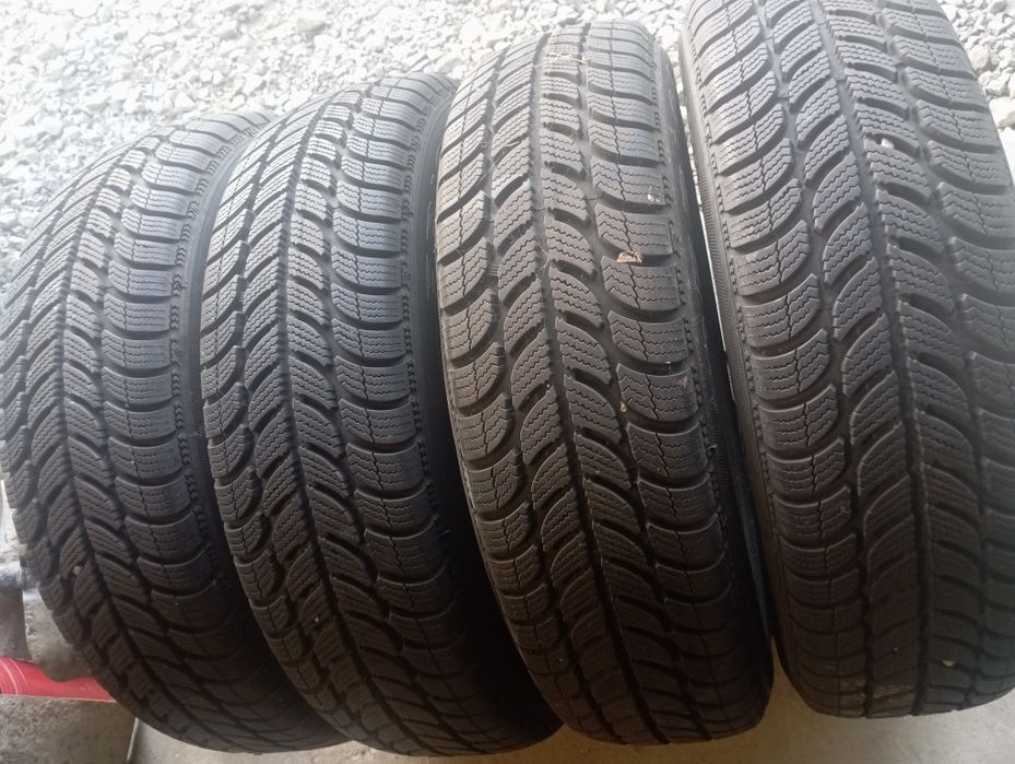 165/65R15 opony zimowe Dębica frigo  jak nowe