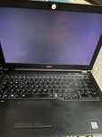 Portatil gamig i7 com carregador falta beteria imagem fika tela branca