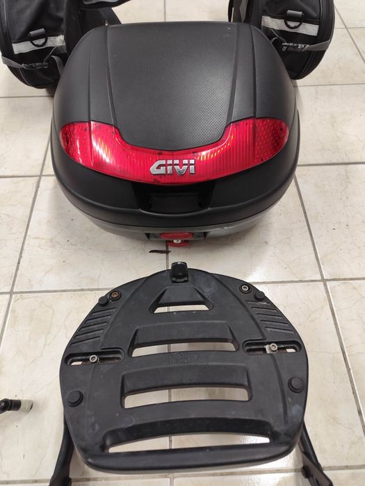 Conjunto malas e respetivos suportes Givi Honda CBF 500 (pc39)