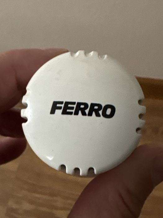 5 szt. termostatow / pokretel do grzejnikoów ferro - cena za komplet