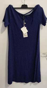 Vestido da stradivarius 
Tamanho S 
Marca 15,95€ 
Vai por 7,50€