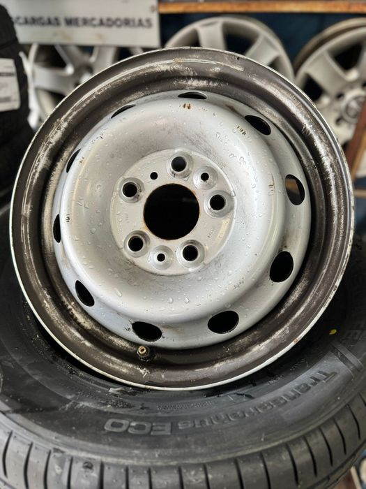 Vendo jantes com tampões 15 origiais Fiat Ducato