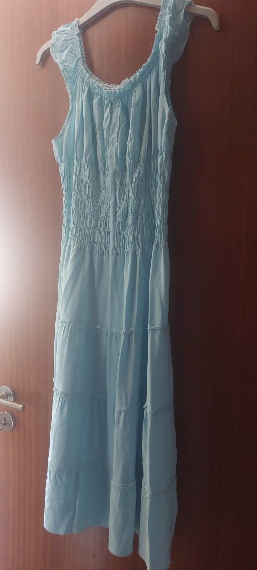 Vestido tamanho L azul bebe