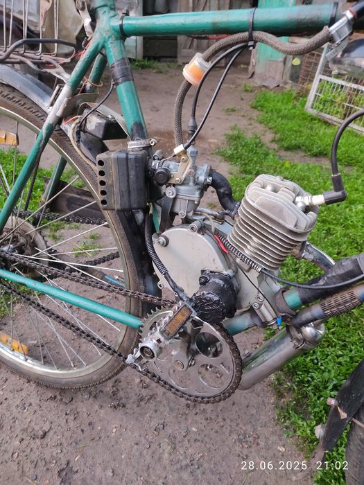 Мопед саморобний з велосипеда з двигуном