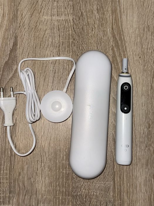 Szczoteczka Oral B io 7