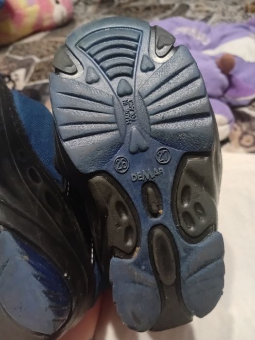 Продам зимние ботинки на мальчика