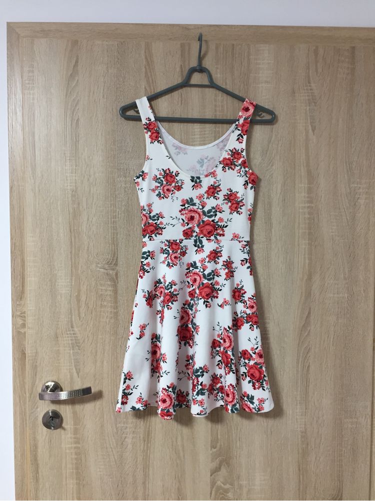 Sukienka damska w kwiaty H&M Divided rozmiar XS (34)