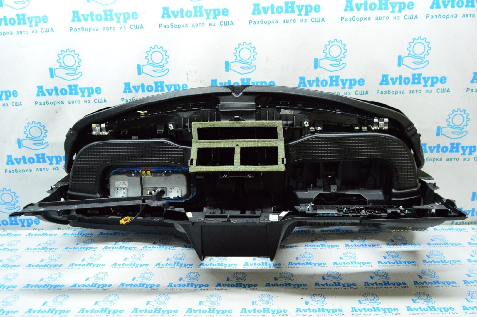 Торпедо передняя панель с AIRBAG Ford Escape MK4 20- под 2 динамика (0