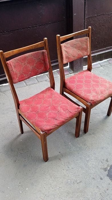 Стільці для дому.