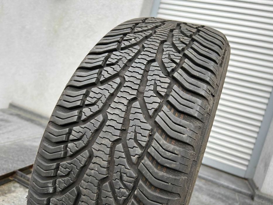 1 sztuka 215/55R16 Uniroyal AllSeasonExpert 97V XL 7,3mm 2020r P300S