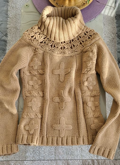 Ażurowy, wełniany, ciepły sweter Terranova r.S