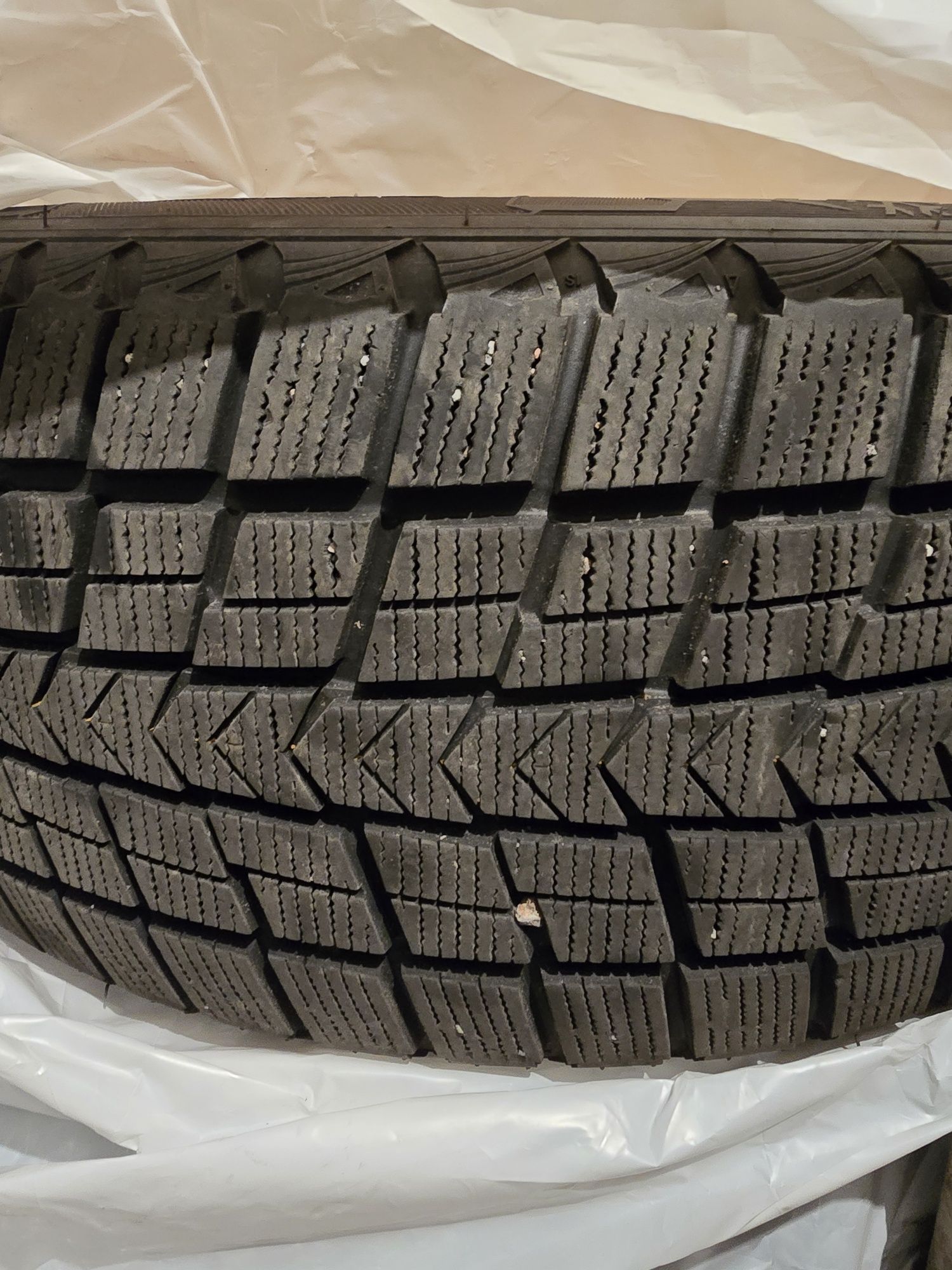 Roadstone WinGuard Ice SUV 265/50 R20