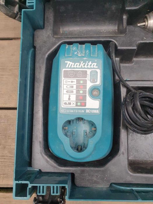 Wkretarka Makita DF330D komplet 10,8V bateria ladowarka walizka