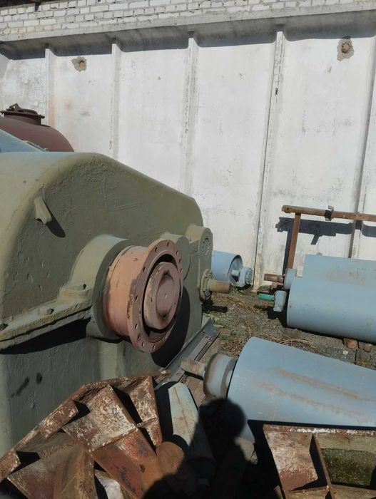 Редуктор ЦТ-1450 передаточне число  227,18