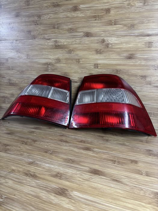 Задні стопи Опель Вектра Б(седан рест/дорест)універсал